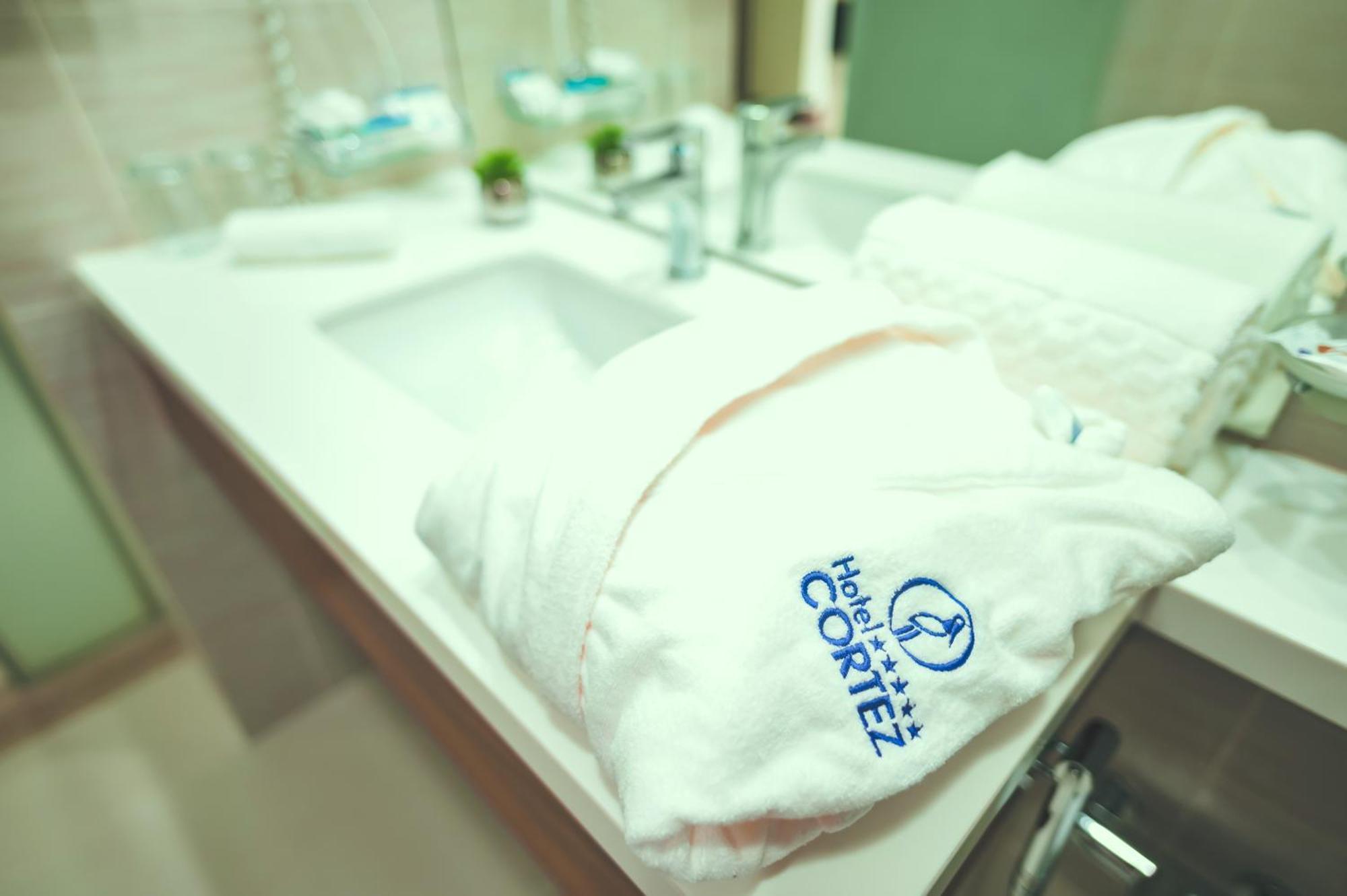 Hotel Cortez サンタ・クルス・デ・ラ・シエラ エクステリア 写真